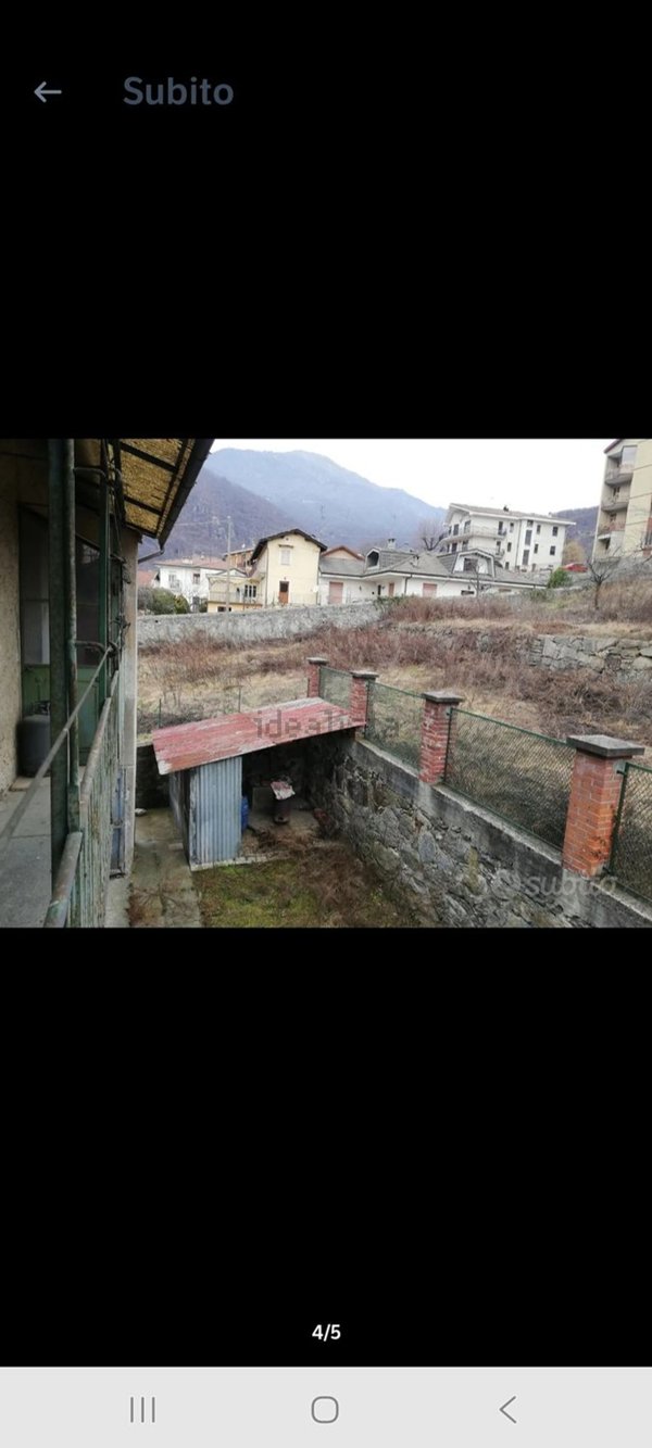 casa indipendente in vendita a Pont Canavese