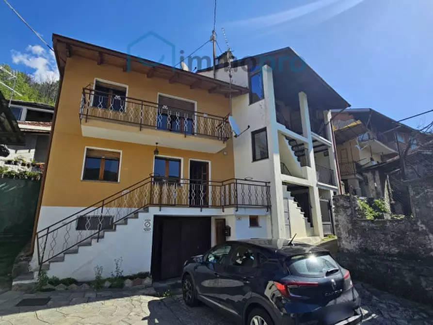 casa indipendente in vendita a Pont Canavese