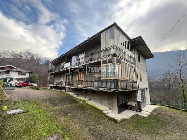 appartamento in vendita a Pont Canavese