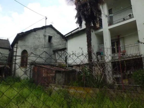 casa indipendente in vendita a Pont Canavese