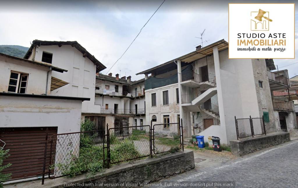 locale di sgombero in vendita a Pont Canavese