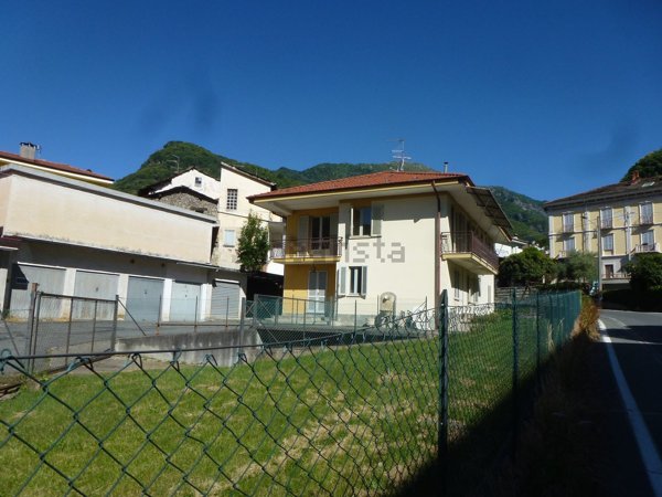 casa indipendente in vendita a Pont Canavese