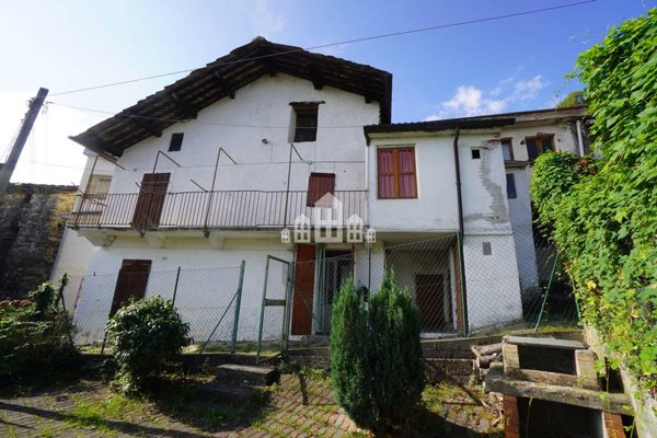 casa semindipendente in vendita a Pont Canavese