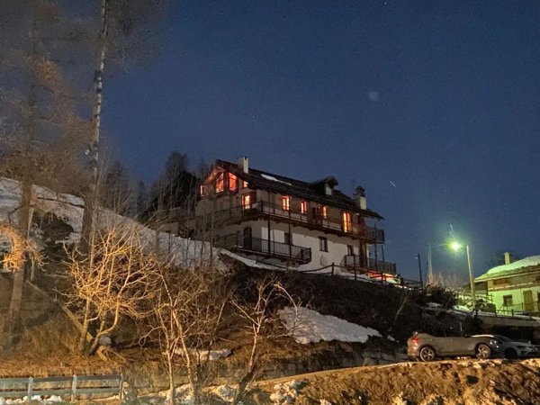 appartamento in vendita a Pragelato in zona Chezal