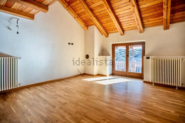 appartamento in vendita a Pragelato in zona Souchères Basses