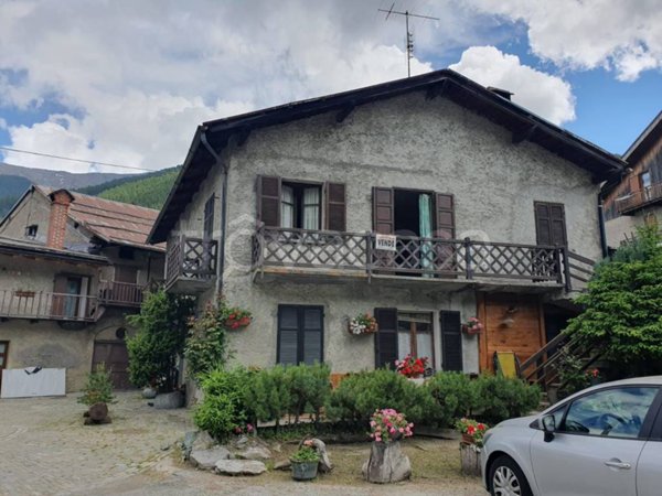 appartamento in vendita a Pragelato in zona Souchères Basses