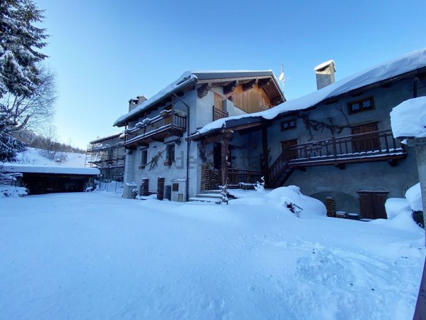 casale in vendita a Pragelato in zona Souchères Basses