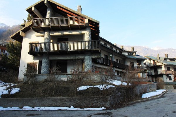 appartamento in vendita a Pragelato in zona Souchères Basses