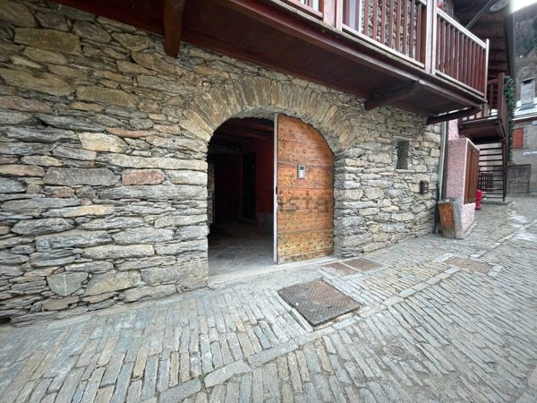 appartamento in vendita a Pragelato in zona Souchères Basses