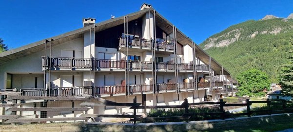 appartamento in vendita a Pragelato in zona Rivets