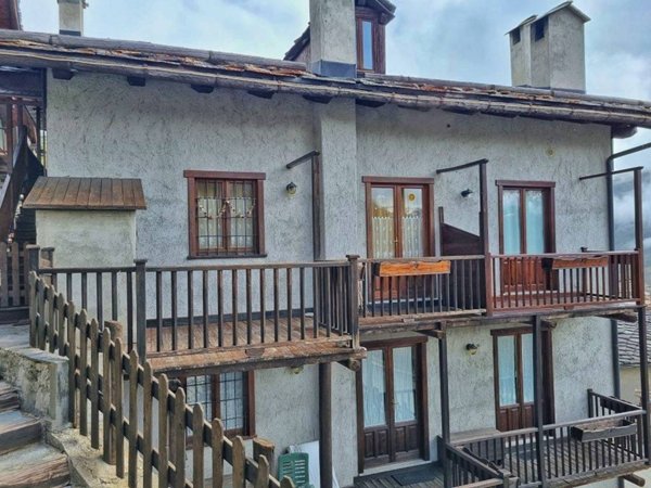 appartamento in vendita a Pragelato in zona Allevè