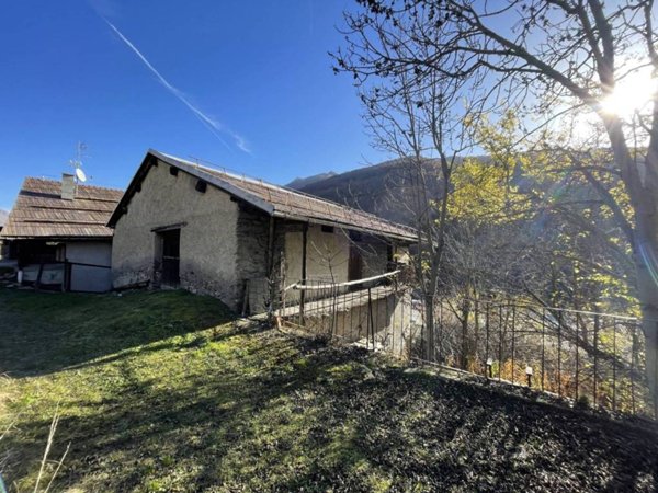casa indipendente in vendita a Pragelato in zona Traverses
