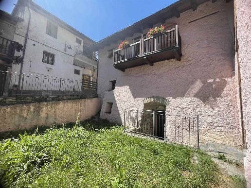 appartamento in vendita a Pragelato in zona Souchères Basses