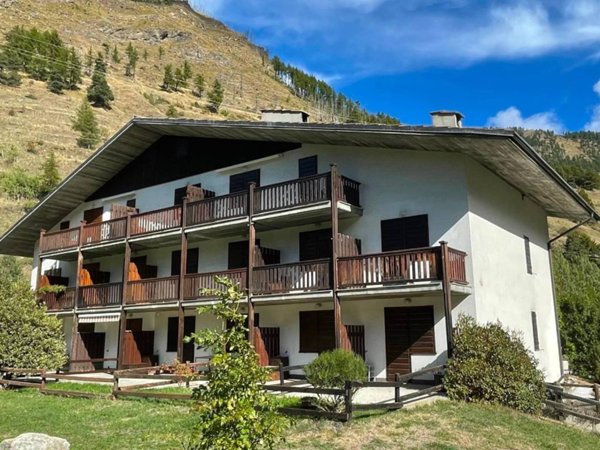 appartamento in vendita a Pragelato in zona Souchères Basses