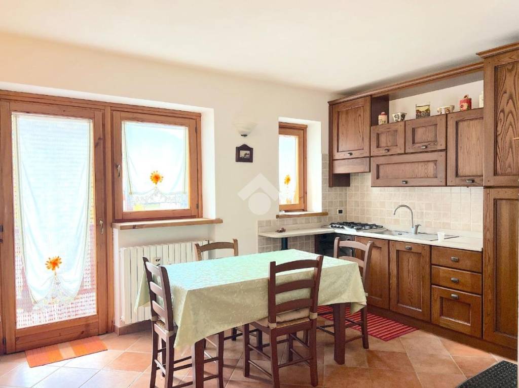 appartamento in vendita a Pragelato in zona Souchères Basses