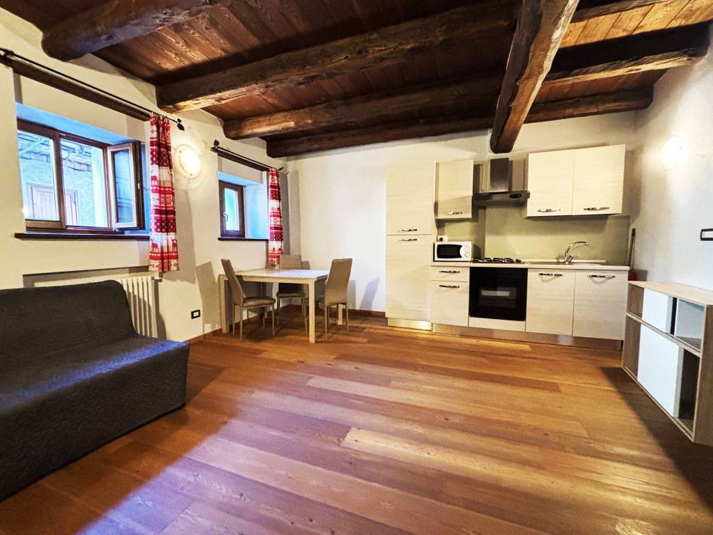 appartamento in vendita a Pragelato in zona Souchères Basses