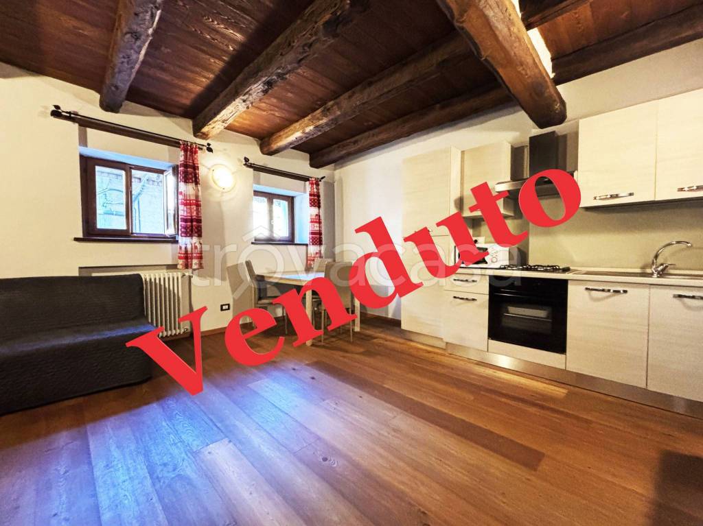 appartamento in vendita a Pragelato in zona Souchères Basses