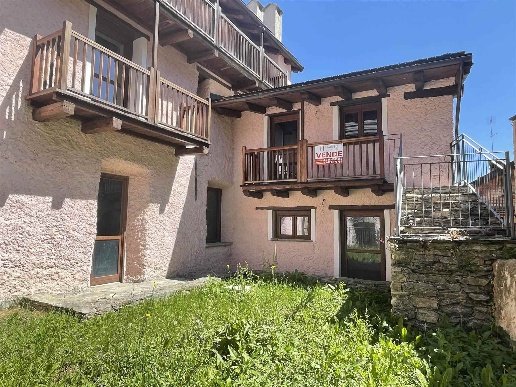 appartamento in vendita a Pragelato in zona Souchères Basses