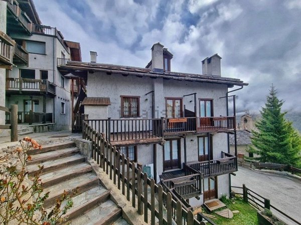 appartamento in vendita a Pragelato in zona Allevè