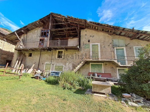 casa indipendente in vendita a Pragelato in zona Souchères Basses