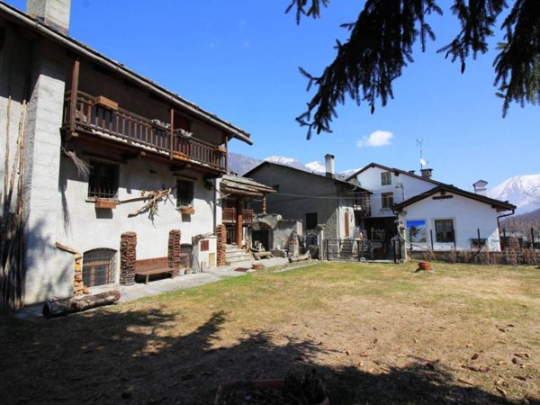 appartamento in vendita a Pragelato in zona Souchères Basses