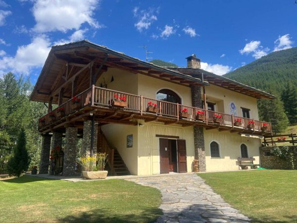 casa indipendente in vendita a Pragelato in zona Rif