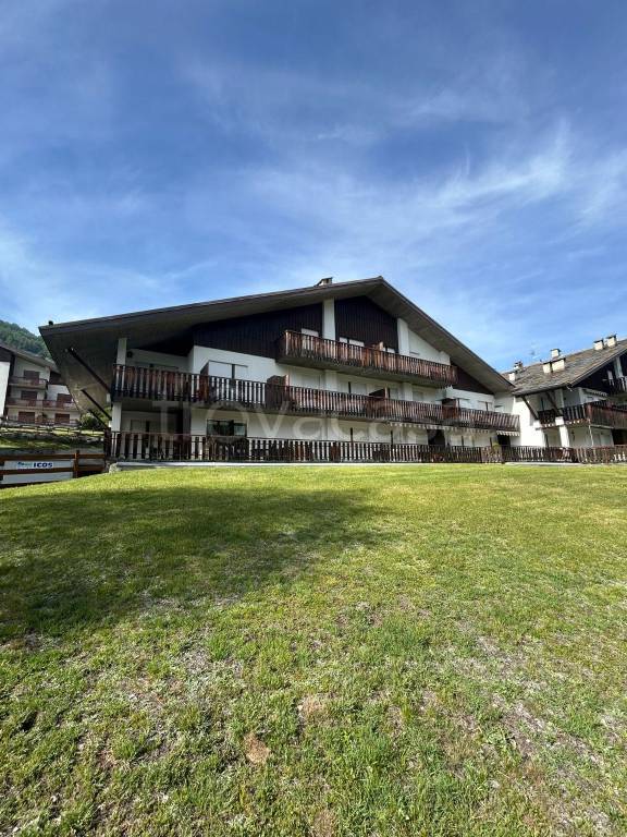 appartamento in vendita a Pragelato in zona Rif