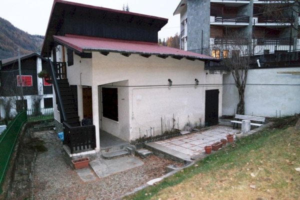 casa indipendente in vendita a Prali in zona Ghigo