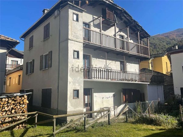 casa indipendente in vendita a Prali