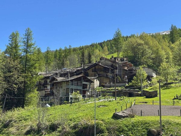 casa indipendente in vendita a Prali in zona Malzat