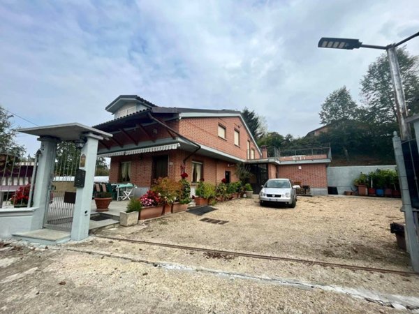 casa indipendente in vendita a Pralormo