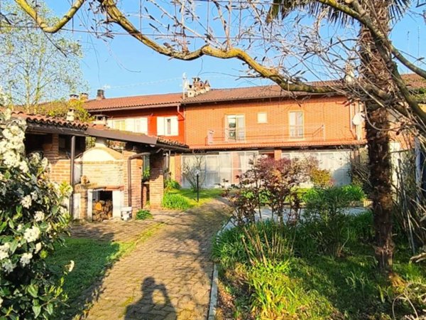 casa indipendente in vendita a Pralormo
