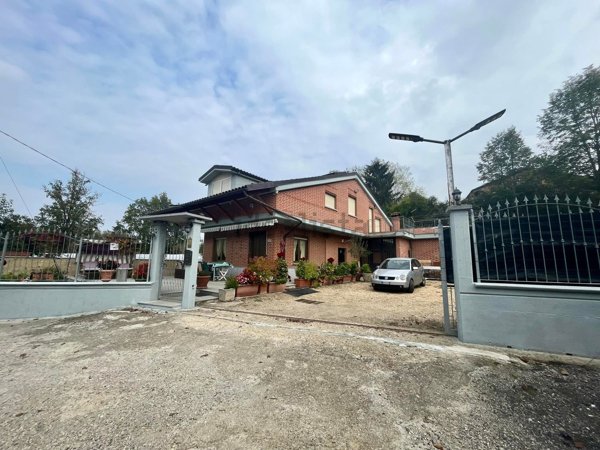 casa indipendente in vendita a Pralormo