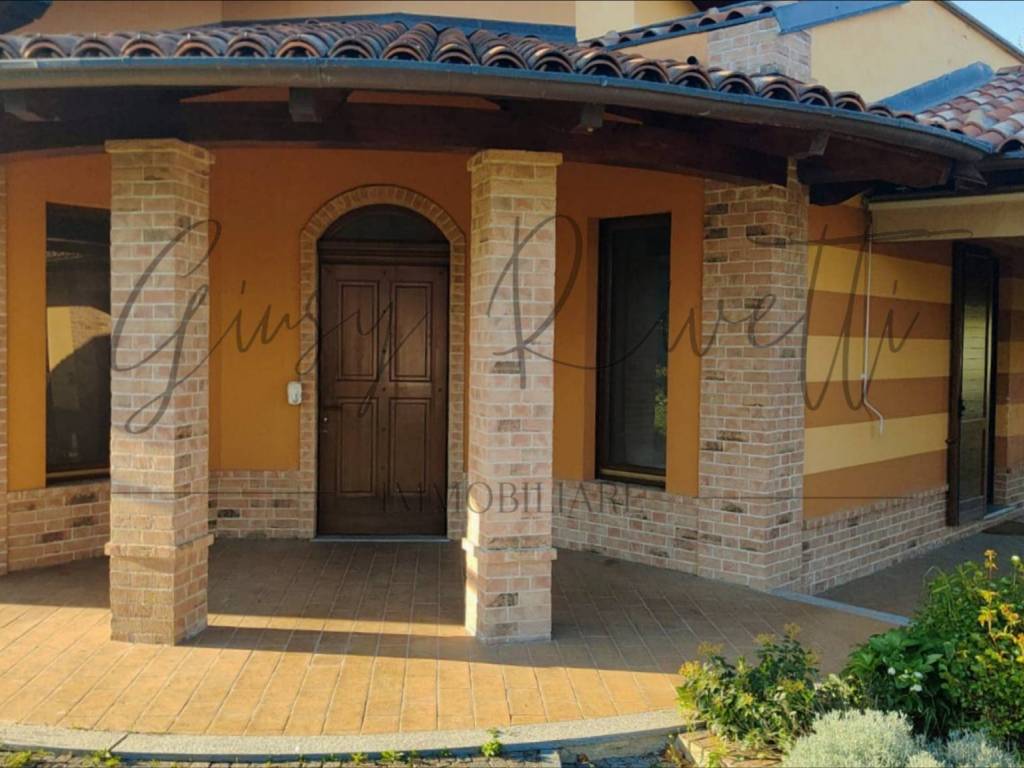 casa indipendente in vendita a Pralormo