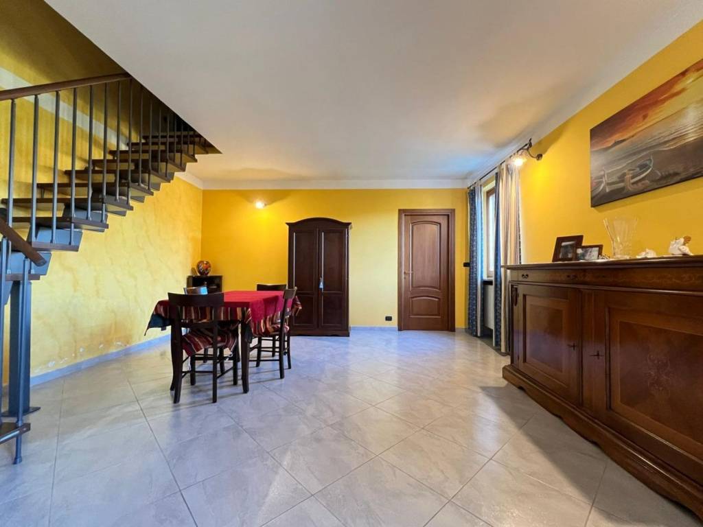 casa indipendente in vendita a Pralormo