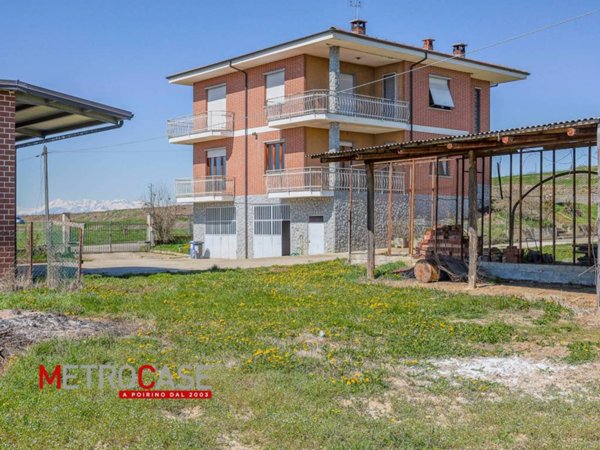 casa indipendente in vendita a Pralormo