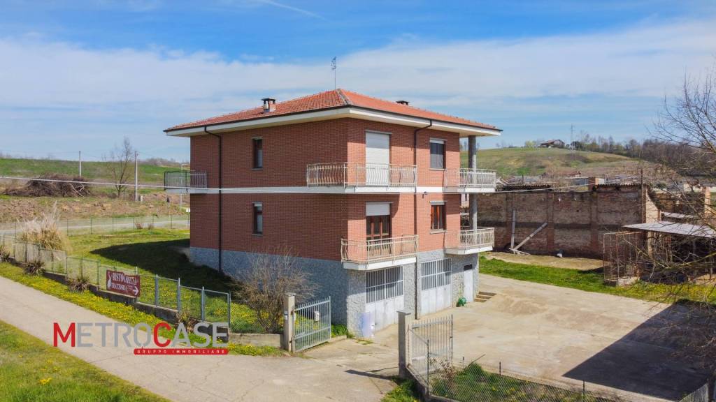 casa indipendente in vendita a Pralormo