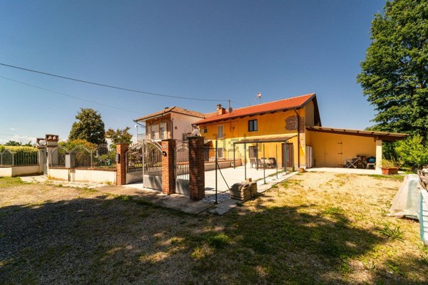 casa indipendente in vendita a Pralormo