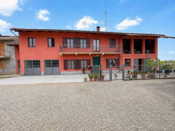 casa indipendente in vendita a Pralormo