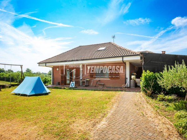 casa indipendente in vendita a Pralormo