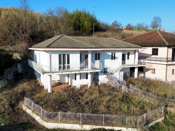 casa indipendente in vendita a Pralormo