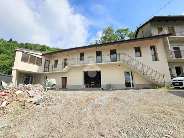 casa semindipendente in vendita a Prarostino