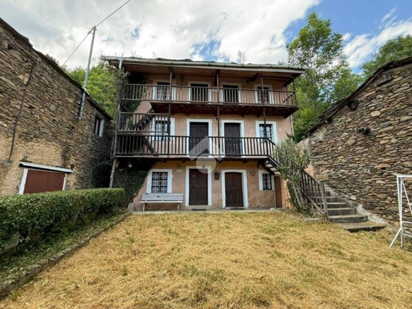 casa indipendente in vendita a Prarostino