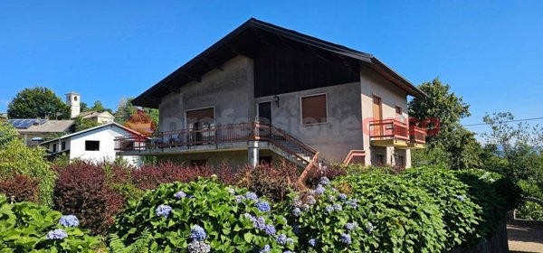 casa indipendente in vendita a Prarostino