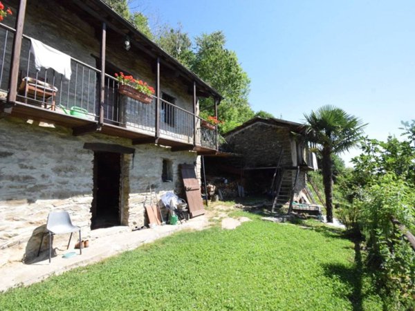 casa indipendente in vendita a Prarostino
