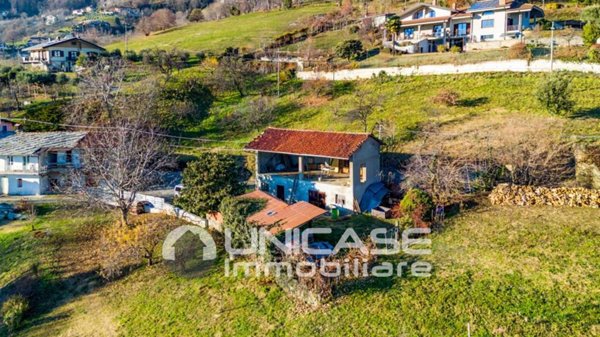 casa indipendente in vendita a Prarostino