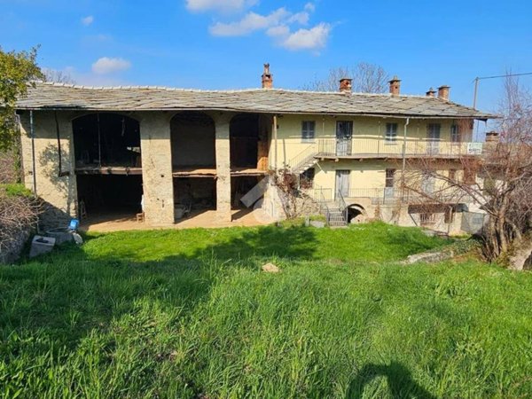 casa semindipendente in vendita a Prarostino in zona Gay