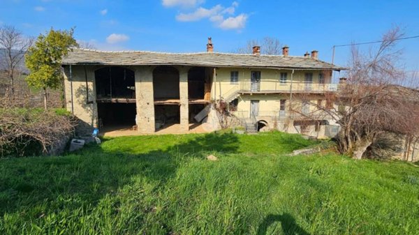 casa semindipendente in vendita a Prarostino