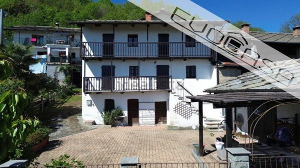 casa indipendente in vendita a Prarostino