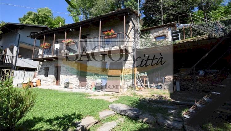 casale in vendita a Prarostino
